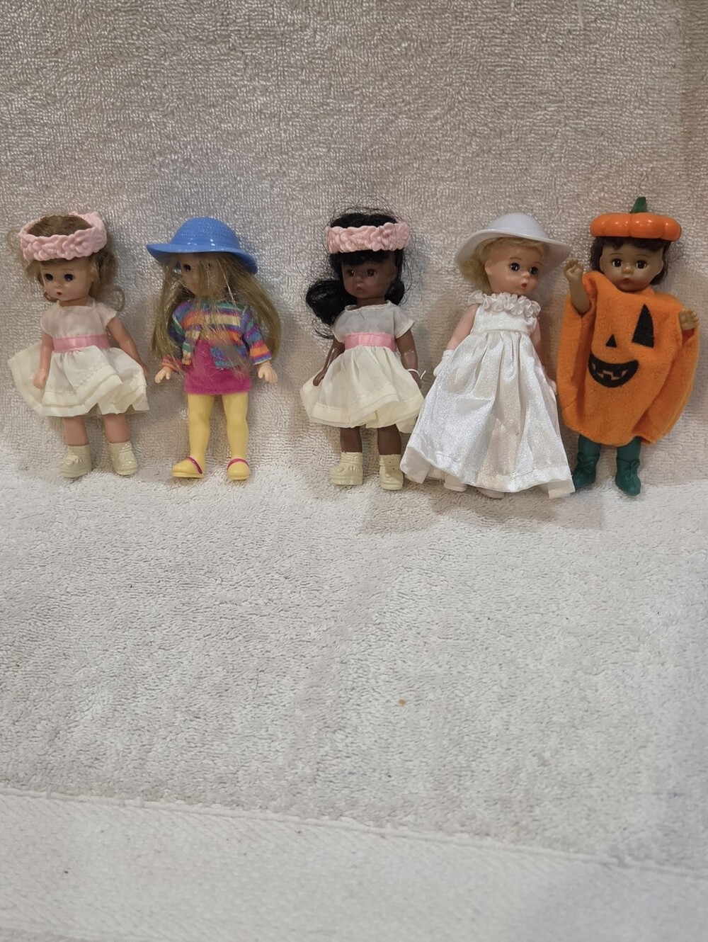 MADAME ALEXANDER DOLLS (5) FROM MCDONALDS 2002-2003
